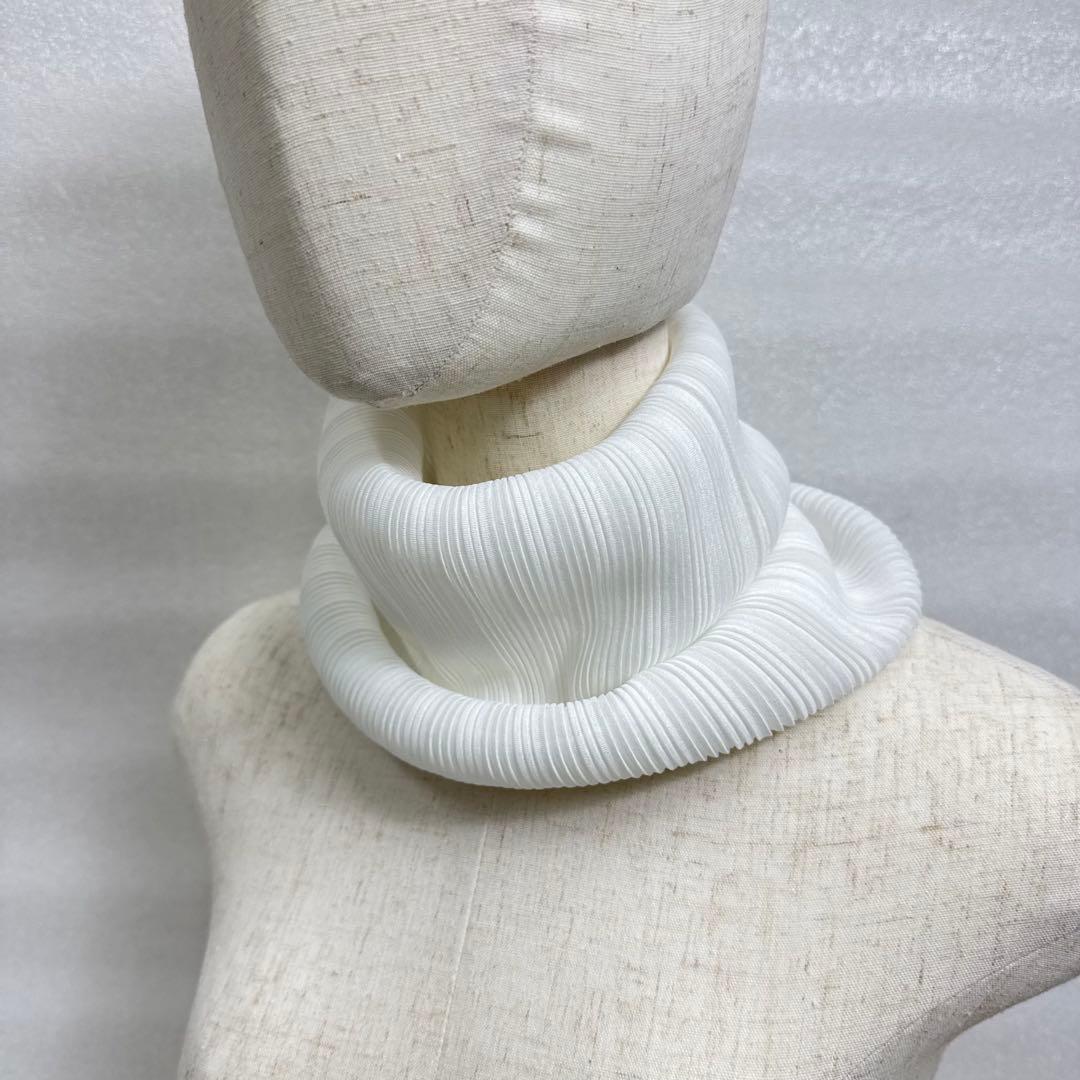 【美品】pleats please ネックウォーマー　スヌード　ホワイト