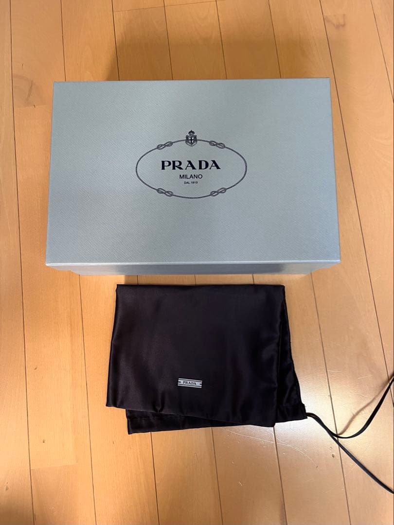 PRADA★黒 ポインテッドトゥミュール