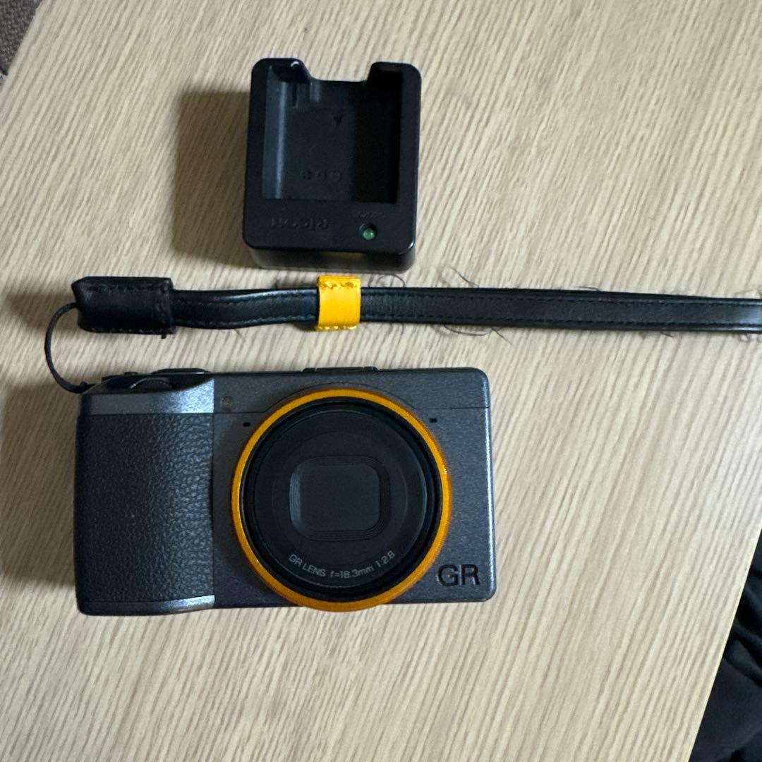 RICOH GRIII デジタルカメラ