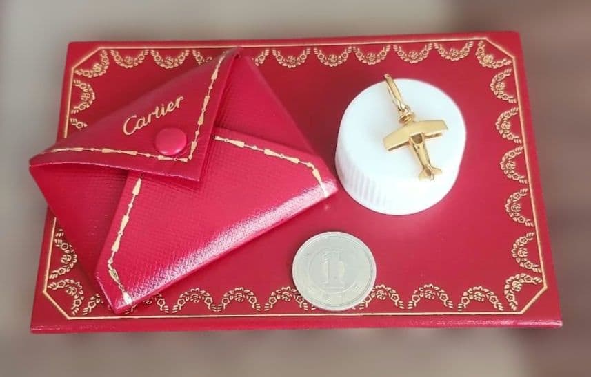 C*t様 Cartier カルチエ　ペンダントヘッド　18K 飛行機 保証書付き