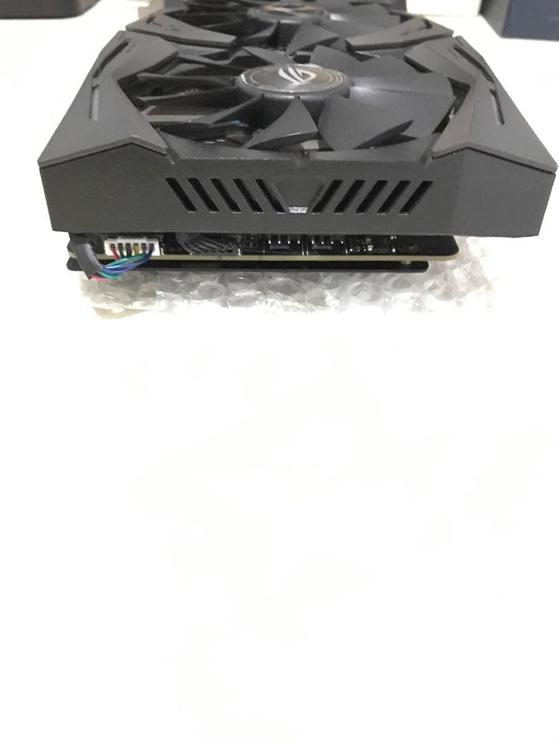 グラフィックボード・グラボ・ビデオカード ASUS ROG STRIX GTX1070 (2)