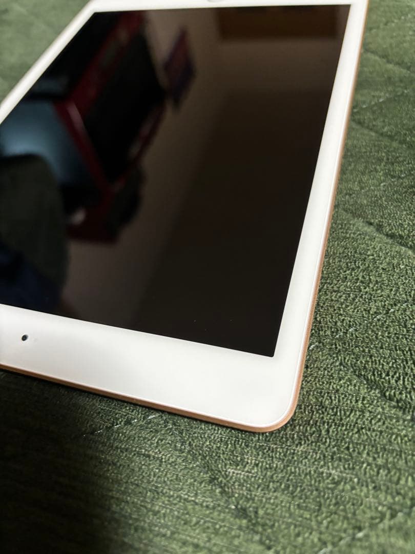 【美品】Apple iPad 第7世代Wi-Fiモデル ゴールド32GB