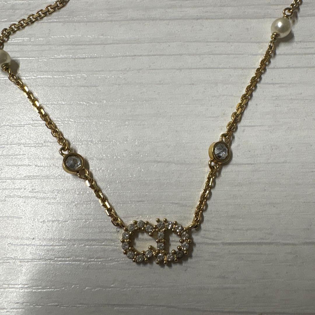 Diorネックレス