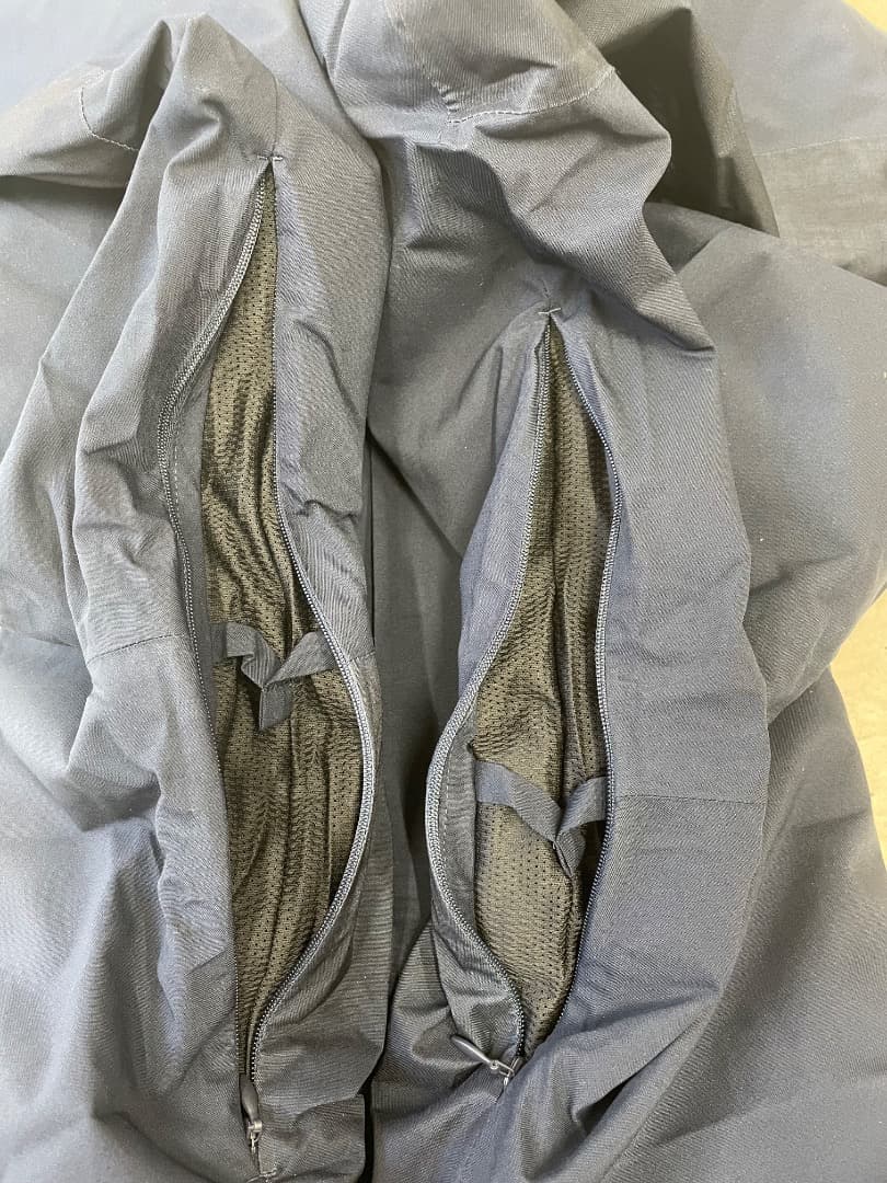 定価約74,000円【新品　未使用品】スキーウェア