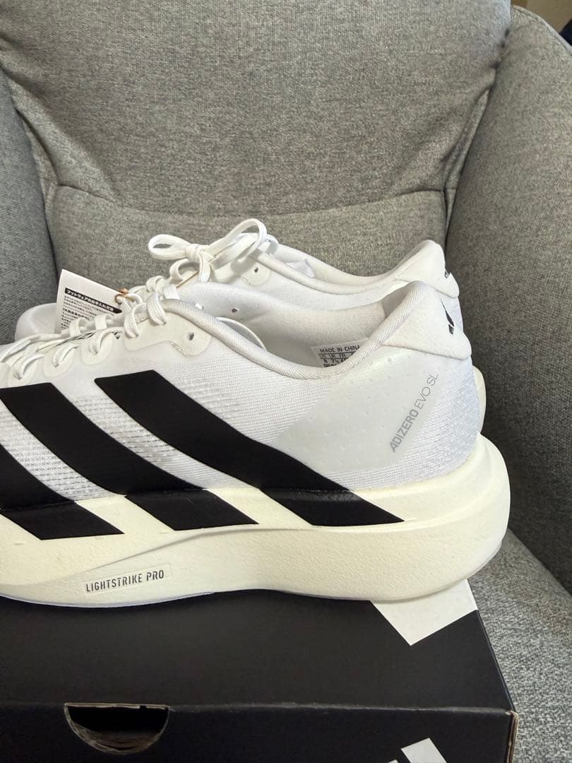 新品未使用　adidas evo sl 26㎝