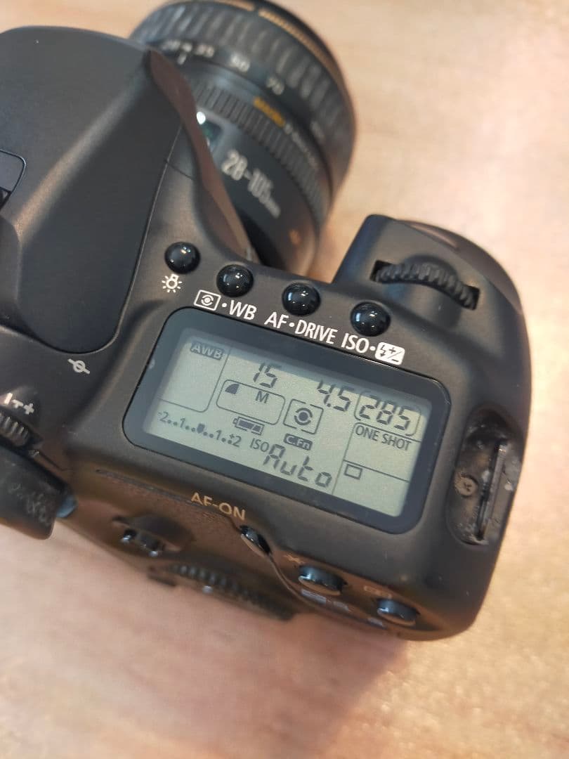 Canon EOS 40D デジタル一眼レフカメラ　キャノン