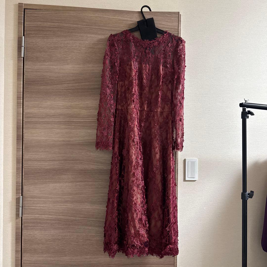 バーガンディ色 花柄レース 長袖ワンピース