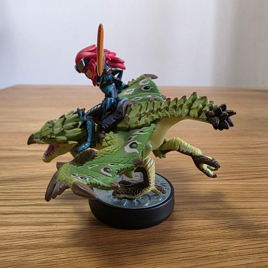 モンスターハンター amiibo アミーボ リオレイア＆シュヴァル