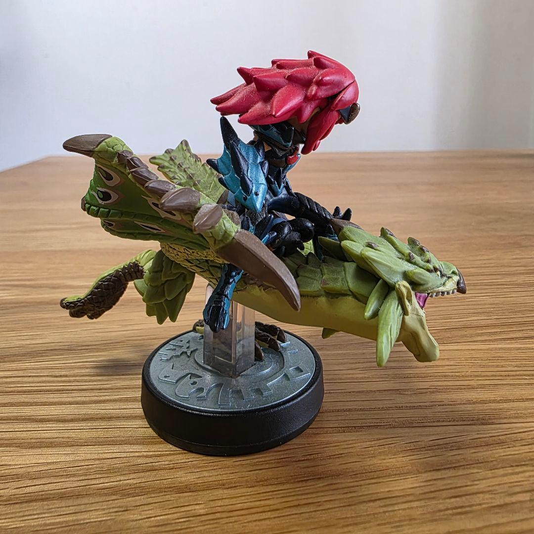 モンスターハンター amiibo アミーボ リオレイア＆シュヴァル