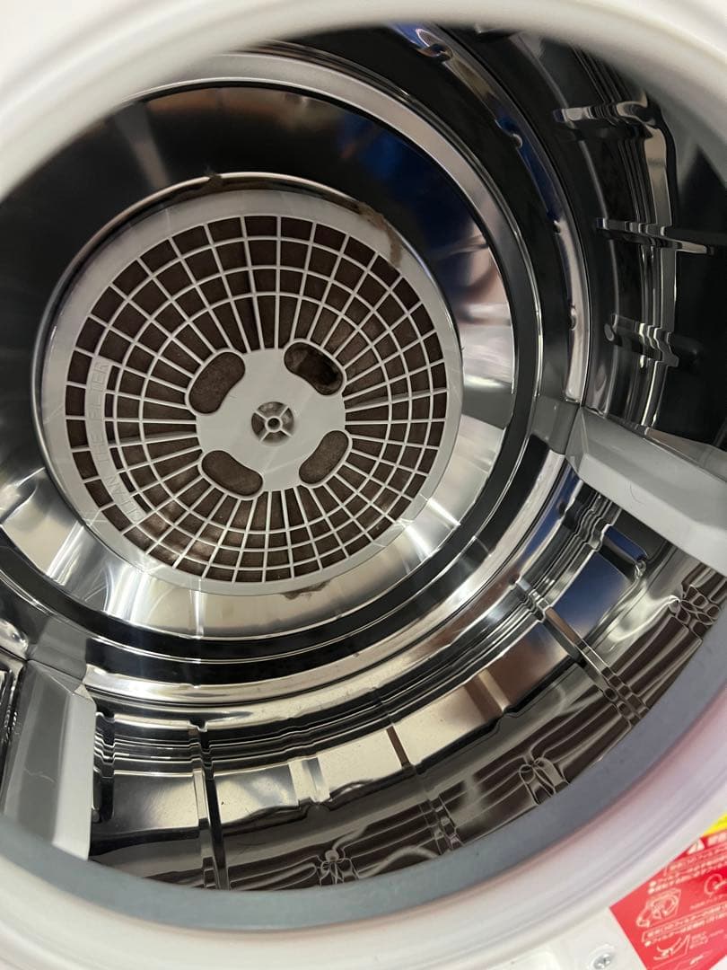 コンパクトサイズの衣類乾燥機　タッチパネル式