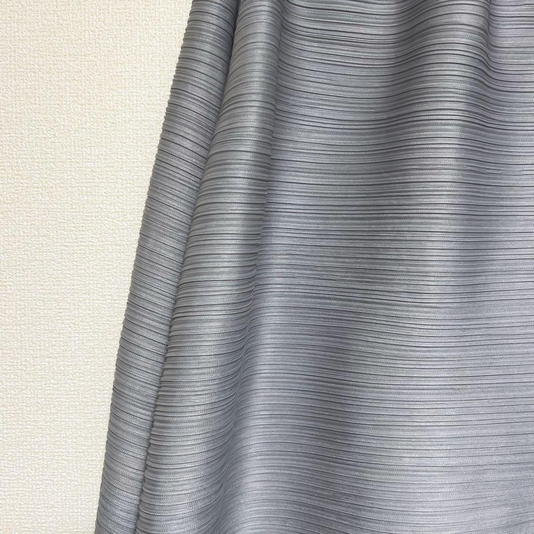 プリーツプリーズ　イッセイミヤケ　横プリーツ　サルエルパンツ　グレー