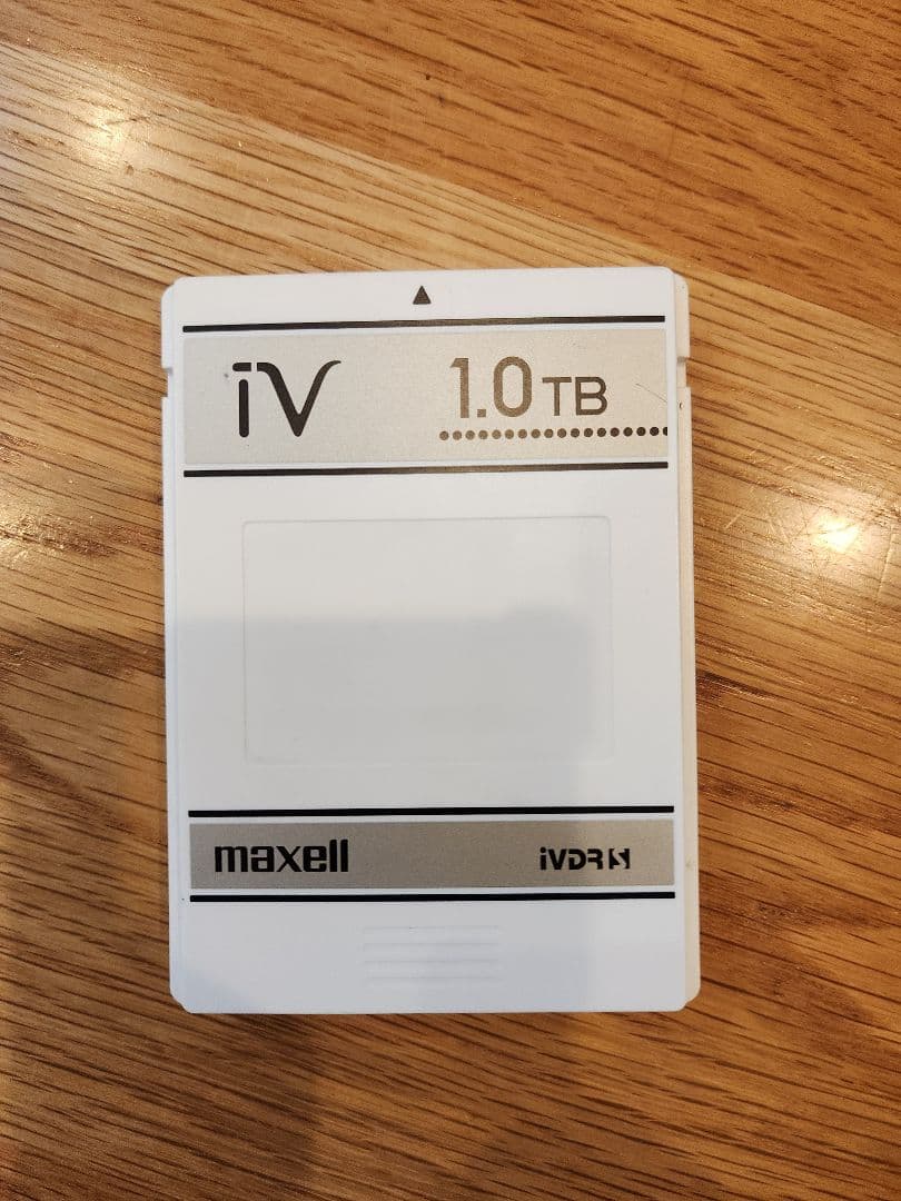 maxell iV 1.0TB ストレージ　カセットハードディスク
