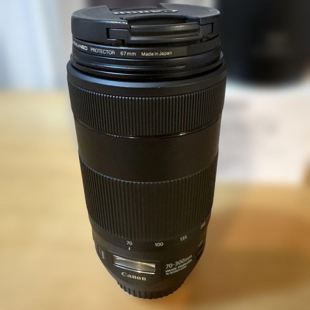 Canon EF70-300F4-5.6 IS 2 USM ズームレンズ