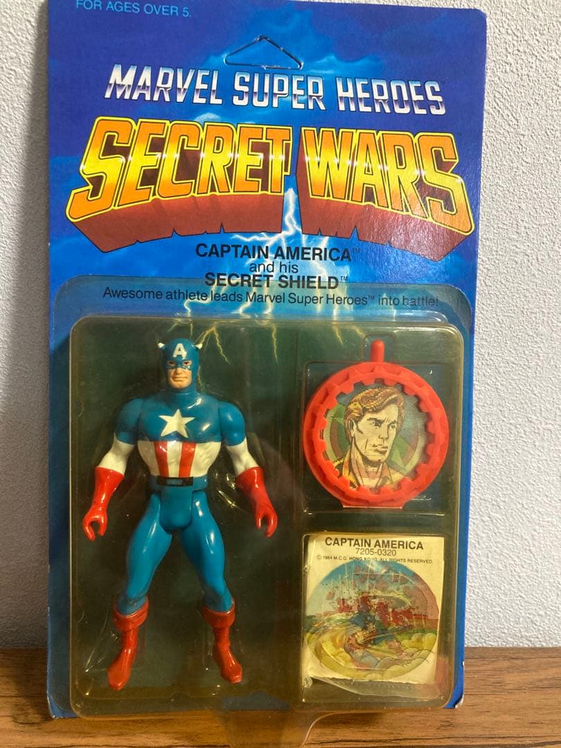 1984年当時物　未開封　マテル製　キャプテンアメリカ　フィギュア