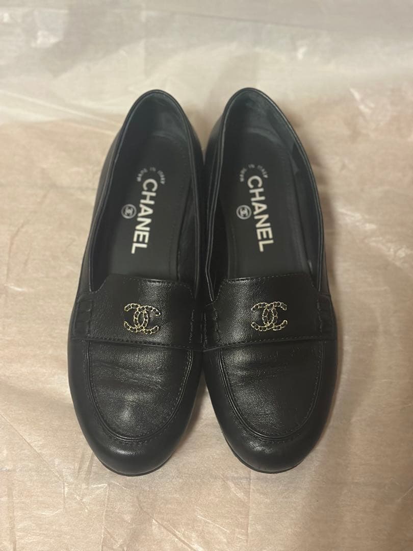 CHANEL ブラックレザー チェーンローファー37