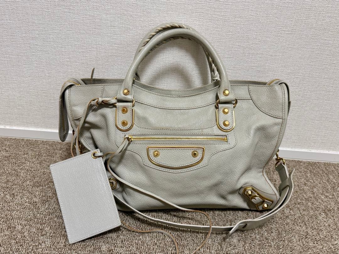 週末値下バレンシアガ クラシック メタリックエッジ シティ 2way グレージュ