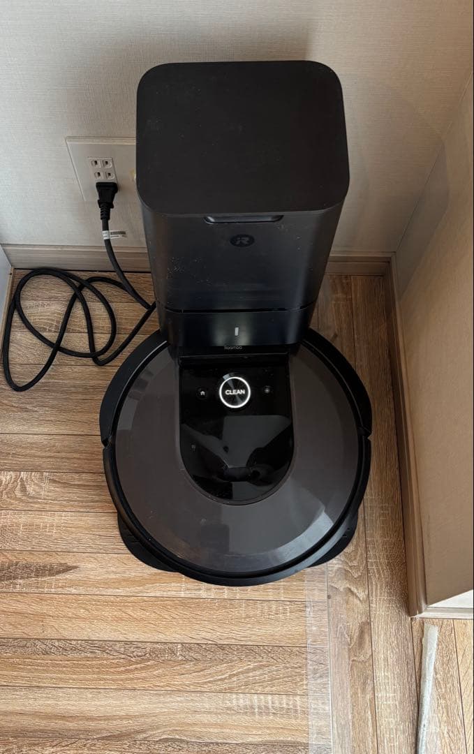 ルンバi7+ アイロボット (iRobot) ロボット掃除機 i755060
