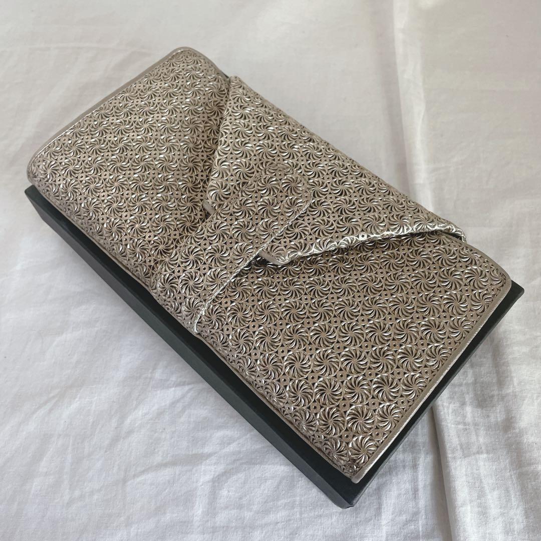 未使用品✨　ヒロコハヤシ　ジラソーレ　チェーン付き長財布　クラッチバッグにも