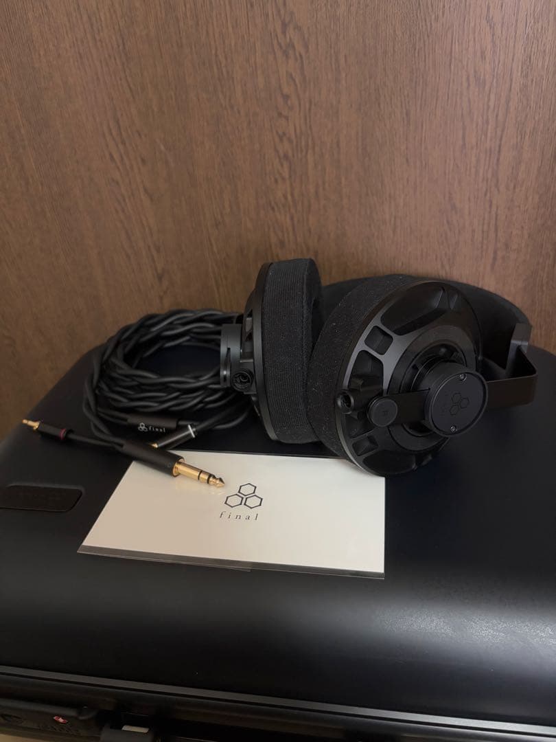 final D7000 ヘッドホン