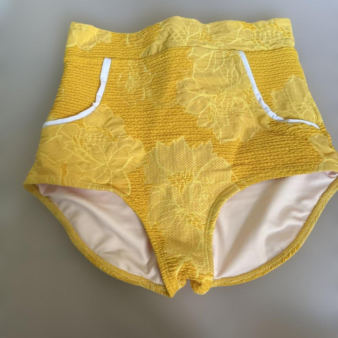 【美品】seea花柄イエローセパレート水着 S