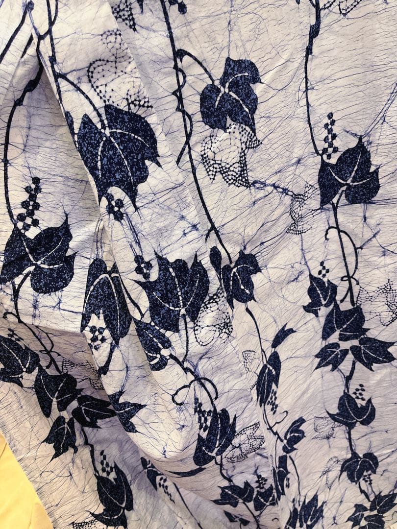 ろうけつ染め　浴衣　美品　ロウケツ染め