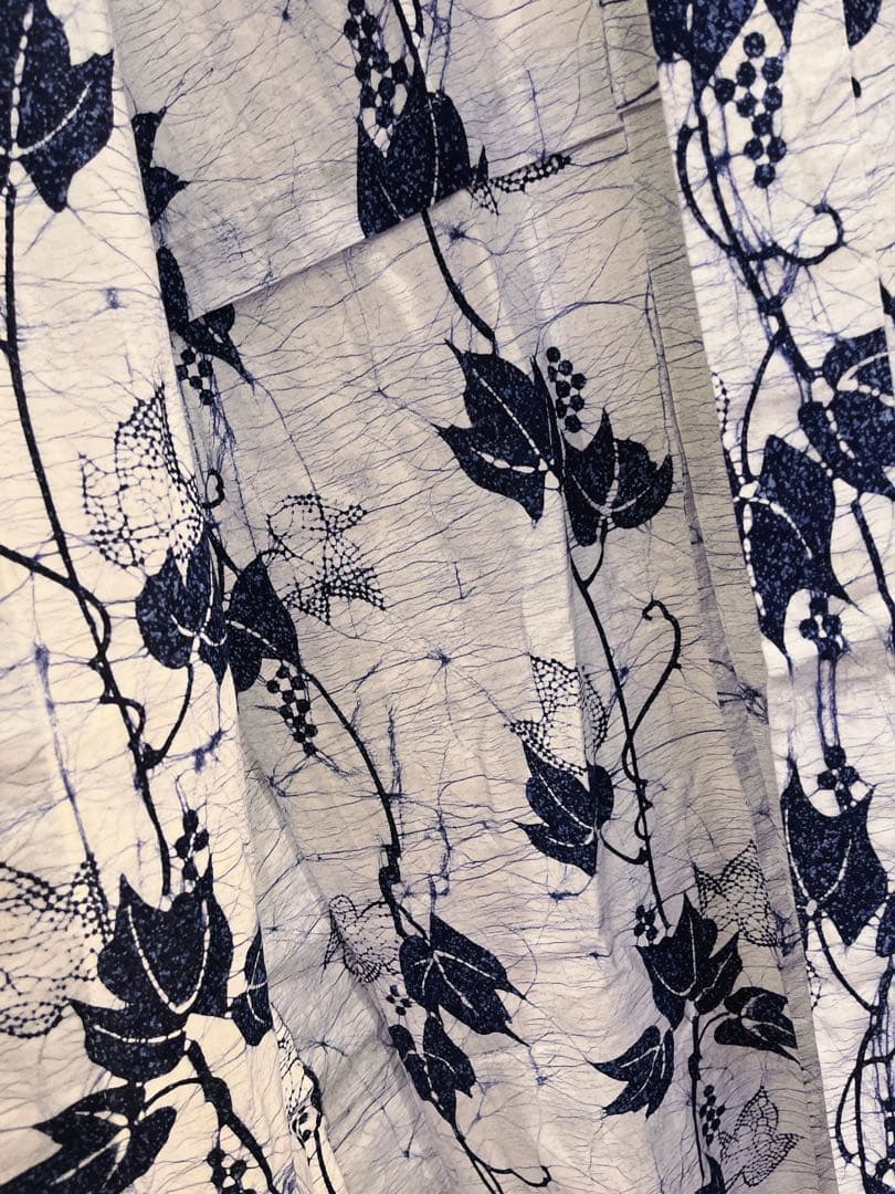 ろうけつ染め　浴衣　美品　ロウケツ染め