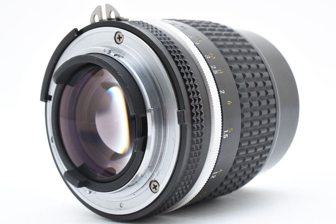 Nikon ニコンAI-S 105mm f/2.5