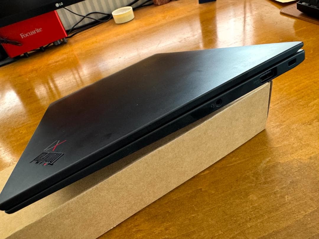 Windowsノート本体 Lenovo ThinkPad X1 Carbon Gen 10