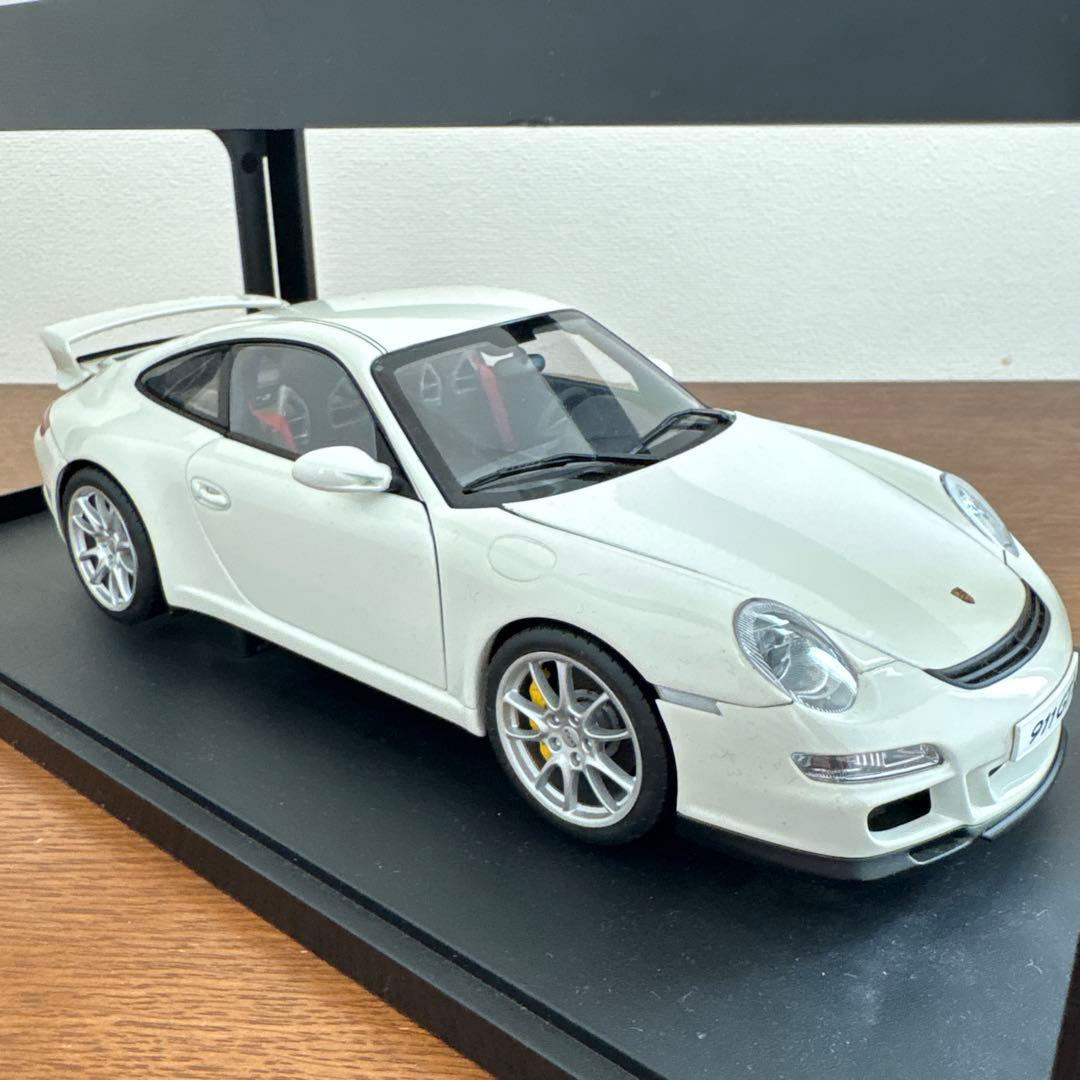 オートアート　ポルシェ　911 997 GT3 ホワイト　1/18 ミニカー