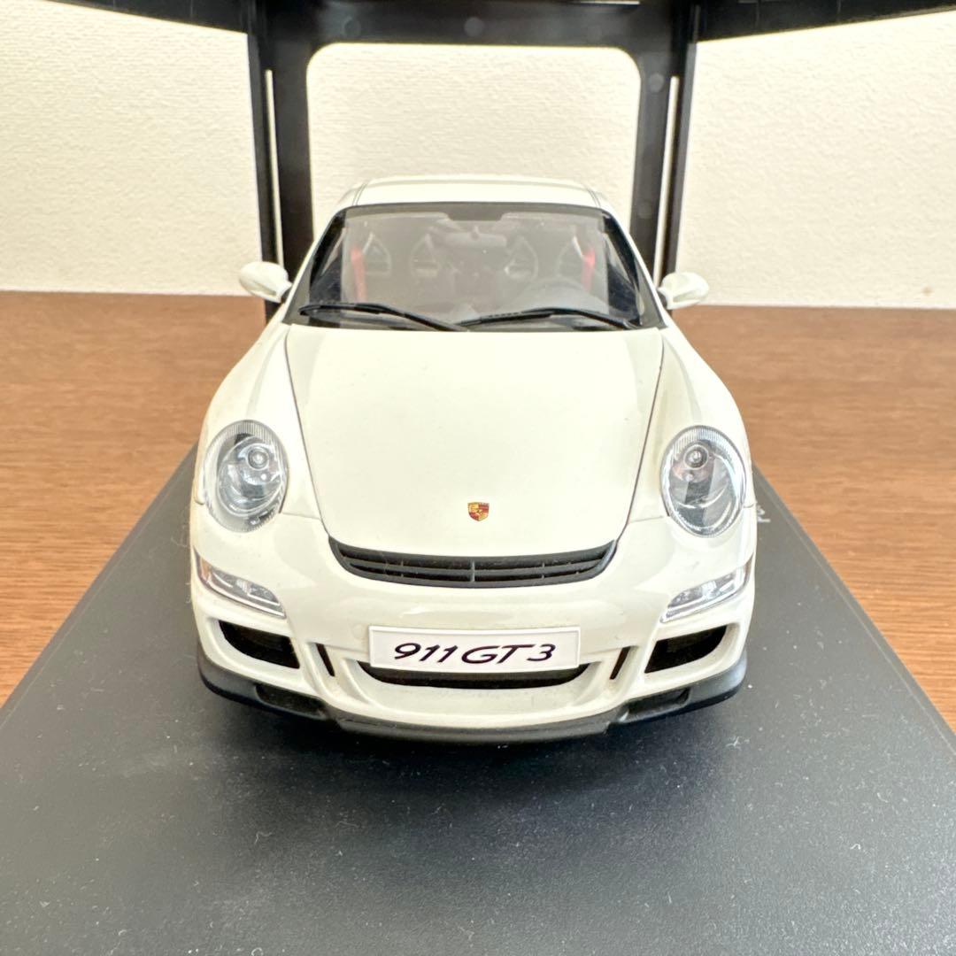 オートアート　ポルシェ　911 997 GT3 ホワイト　1/18 ミニカー