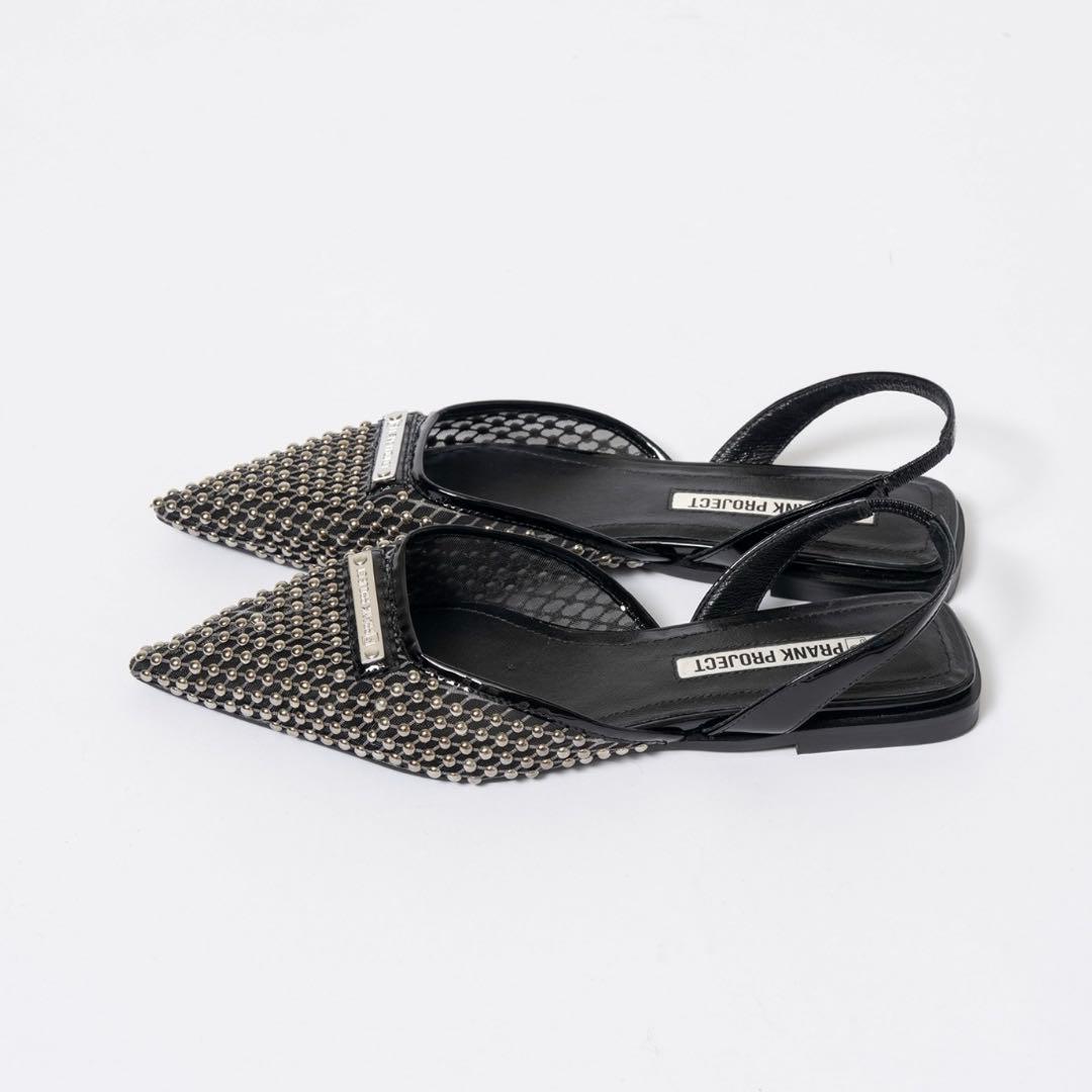 ポインテッドフラットビジューパンプス