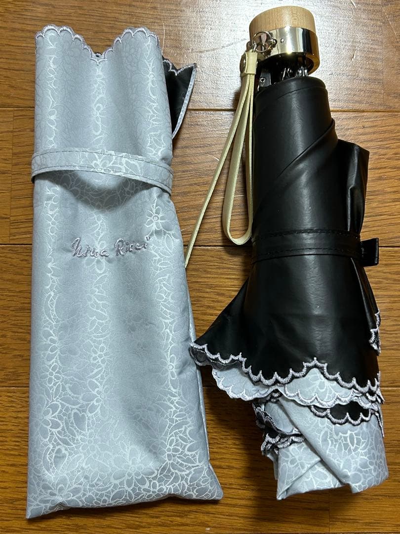 Nina Ricci 花柄レース 折りたたみ日傘　晴雨兼用　キャラウェイ