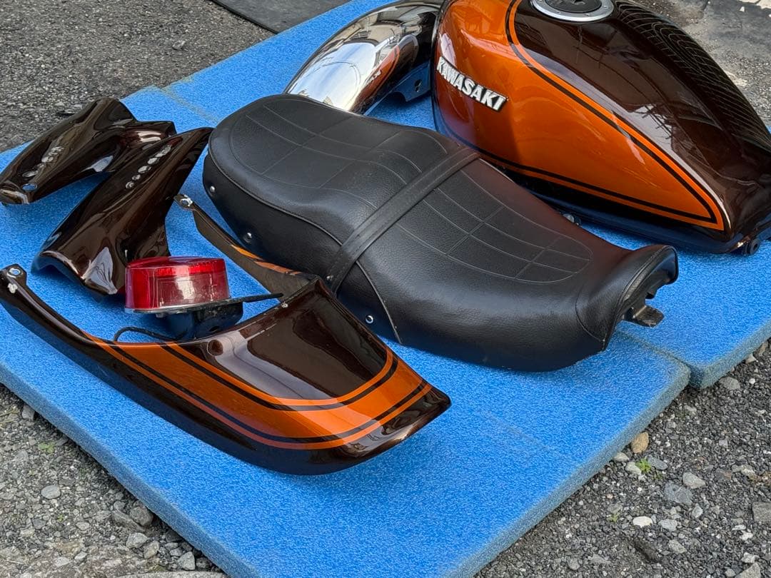 KAWASAKI ゼファー400 Z2仕様　外装セット　火の玉