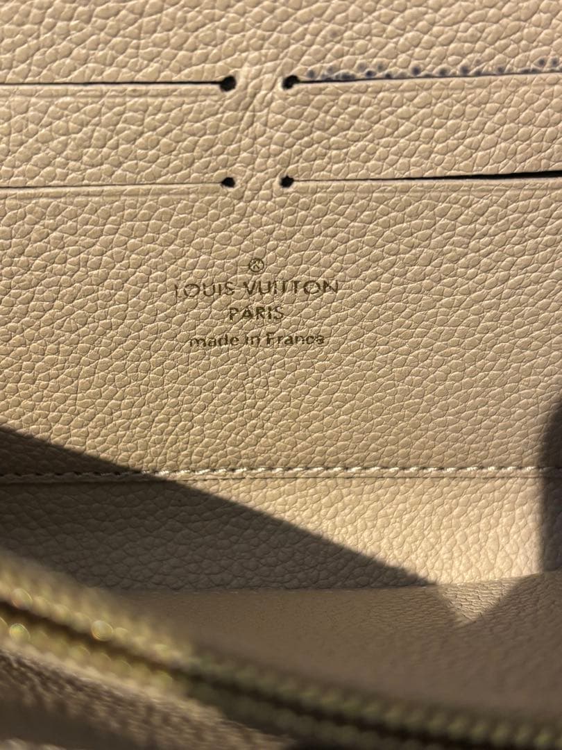 Louis Vuitton ヴィトン　アンプラント　ラウンドファスナー長財布