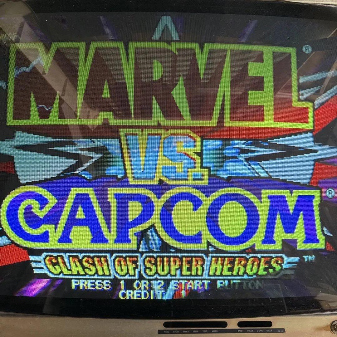 アーケード基板　cps2 MARVEL VS. CAPCOM