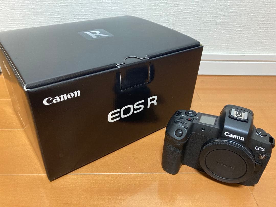 【即売希望特価】Canon EOS R+Canon BG-E22 (付属品付)