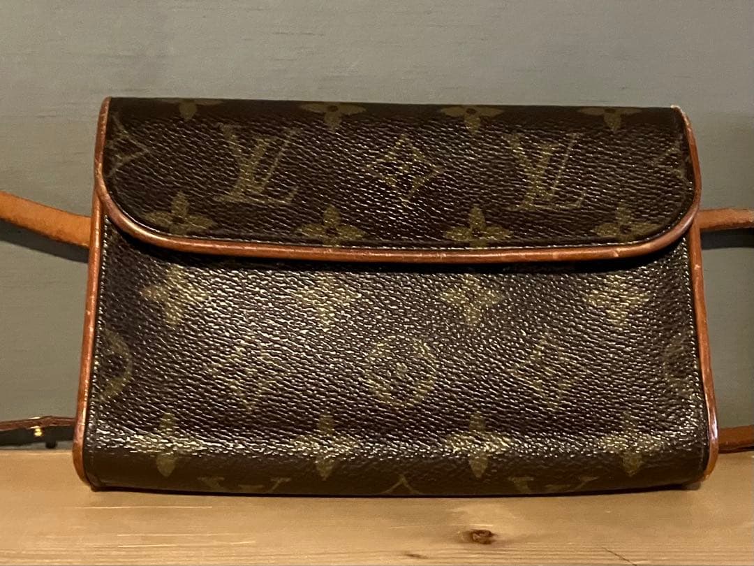 Louis Vuitton モノグラム ウエストポーチ