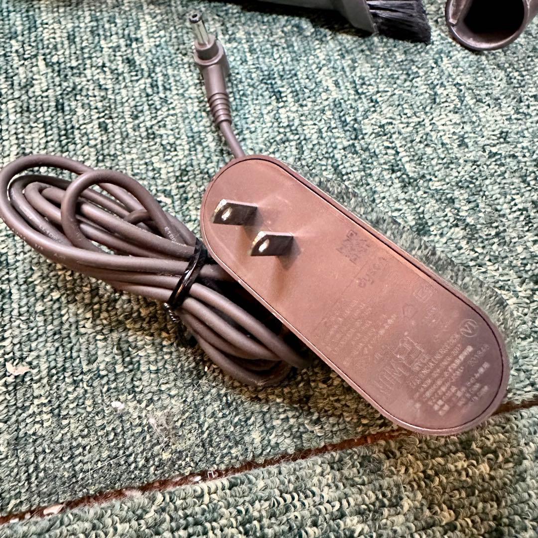 dyson SV14 V11 Fluffy ダイソン コードレス クリーナー