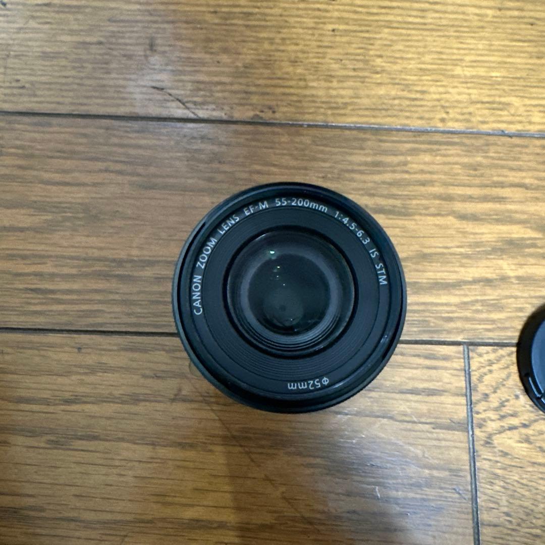 Canon EF-M 55-200mm ズームレンズ