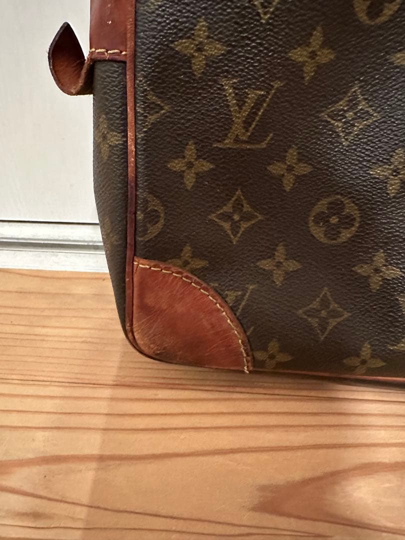 ルイヴィトン ビジネスバッグ モノグラム ポルトドキュマン ヴォワヤージュ