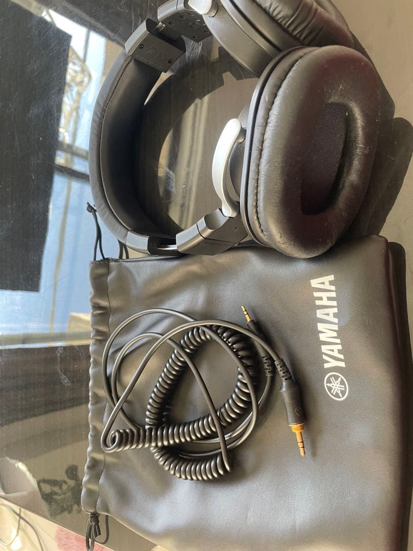 Yamaha コイル式ヘッドホン 収納袋付き