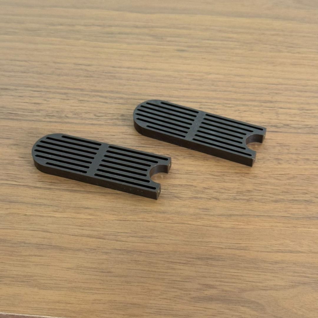 ♪ACTUS　テレビボード　SHINEシリーズ　ウォールナット材　アクタス