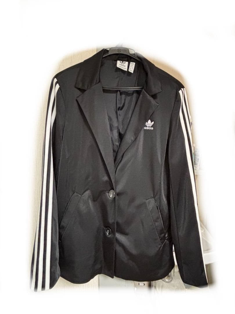 adidas テーラードジャケット　ブレザー