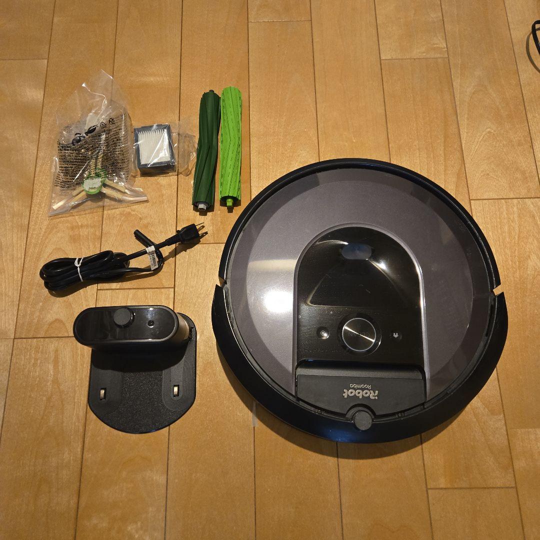 iRobot ルンバ i7 （フィルター・ブラシ等消耗品付き）