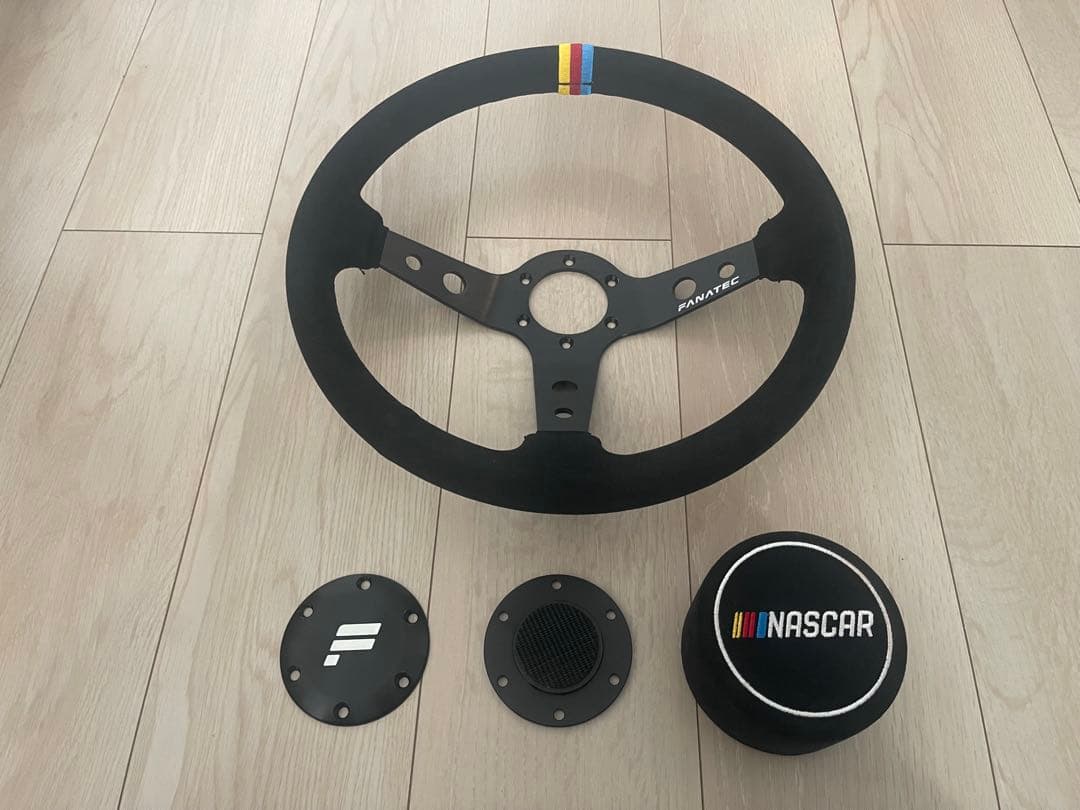 FANATEC NASCAR ステアリングホイール 本体