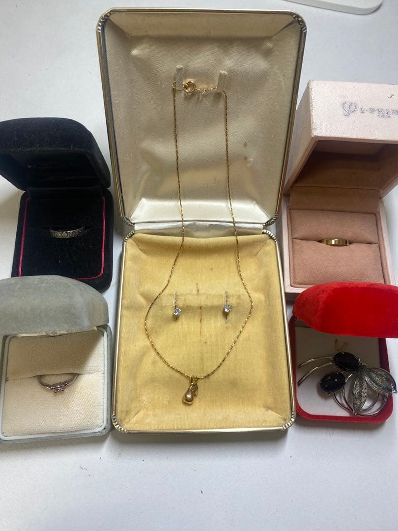 モ*み様 ⭐︎A 遺品整理　生前整理　まとめ売り　断捨離　指輪　ネックレス　終活