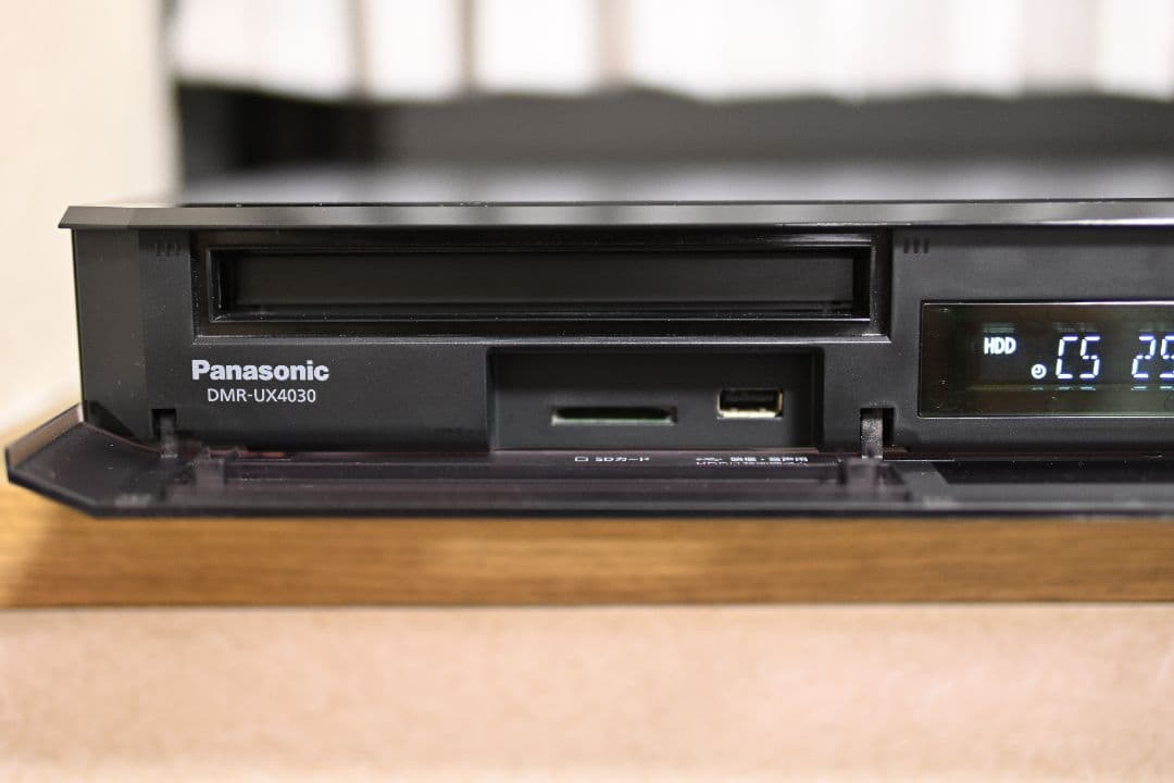 Panasonic DMR-UX4030 最大6チャンネル×28日分の自動録画