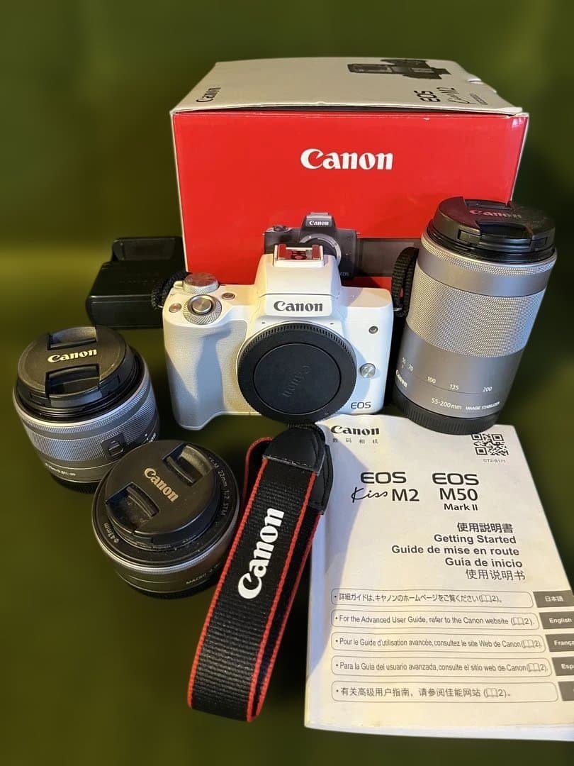 Canon EOS Kiss M2 ホワイト レンズ3本付き 単焦点パンケーキ含