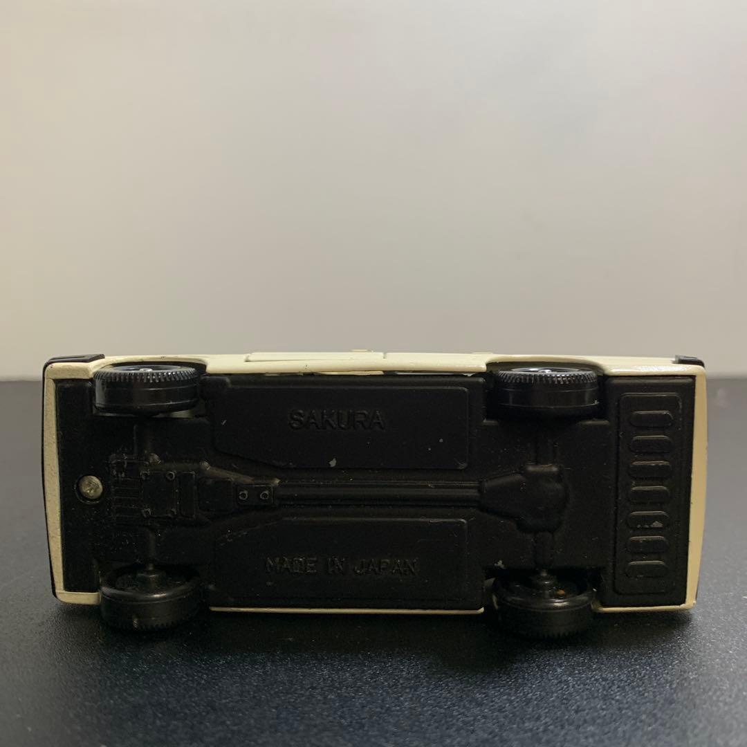 メ*1様 サクラペット　ニッサン　セドリック　1/43 ミニカー