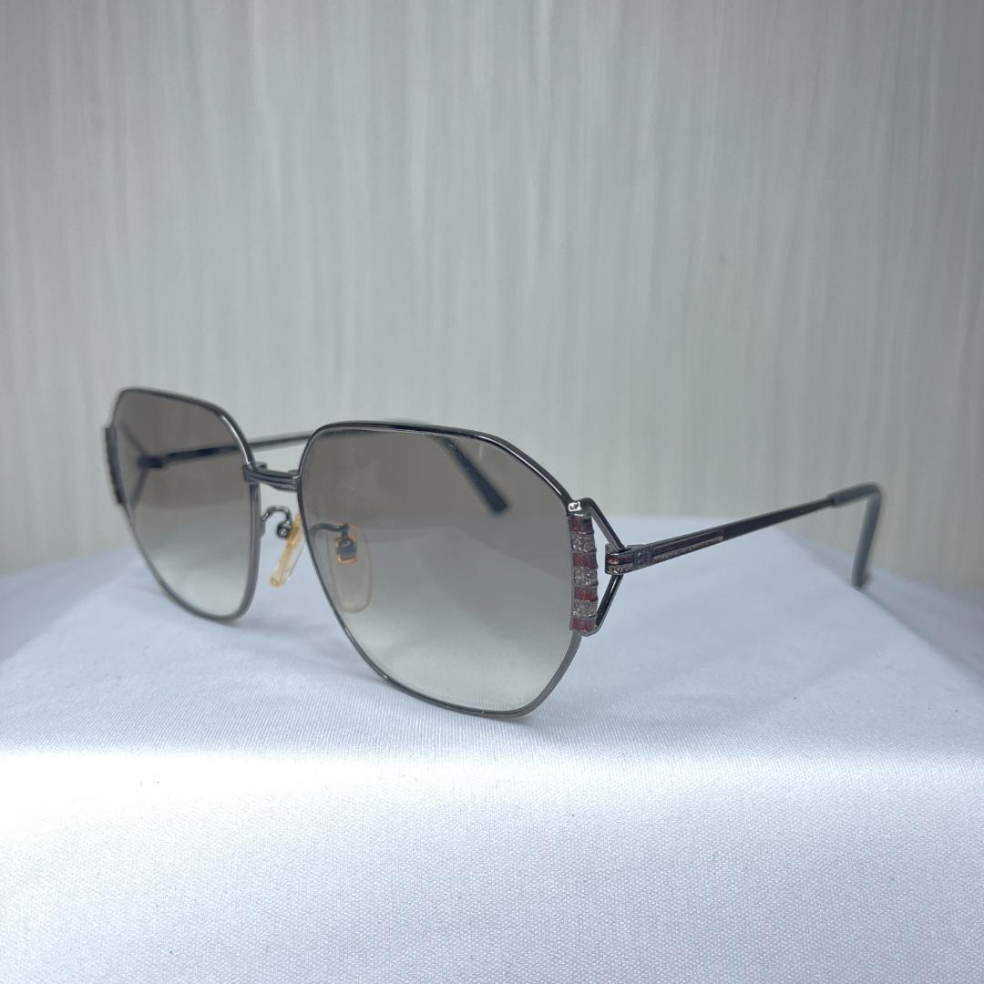 バレンシアガ　オクタゴン型金属フレームサングラス　メンズ　メタルフレーム